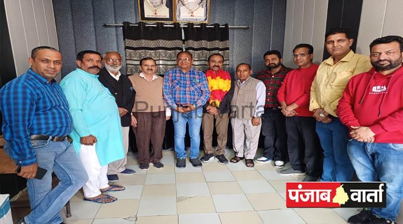 फाजिल्का पहुंचे अखिल भारतीय ग्राहक पंचायत के राष्ट्रीय सह सचिव-राकेश नागपाल ने किया टीम सहित स्वागत