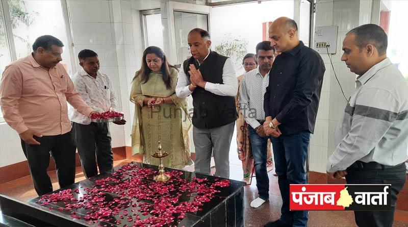 %%title%% %%page%% %%sep%% %%sitename%% Punjab Advocate General Vinod Ghai paid tribute at the martyrs mausoleum